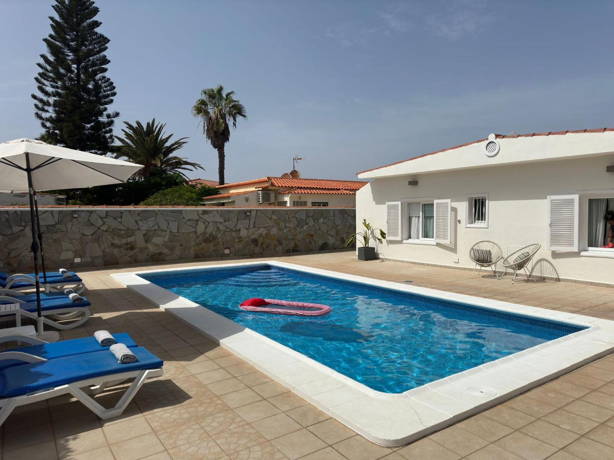 Beachfront Villa And Pool Puerto de Santiago  Exteriör bild