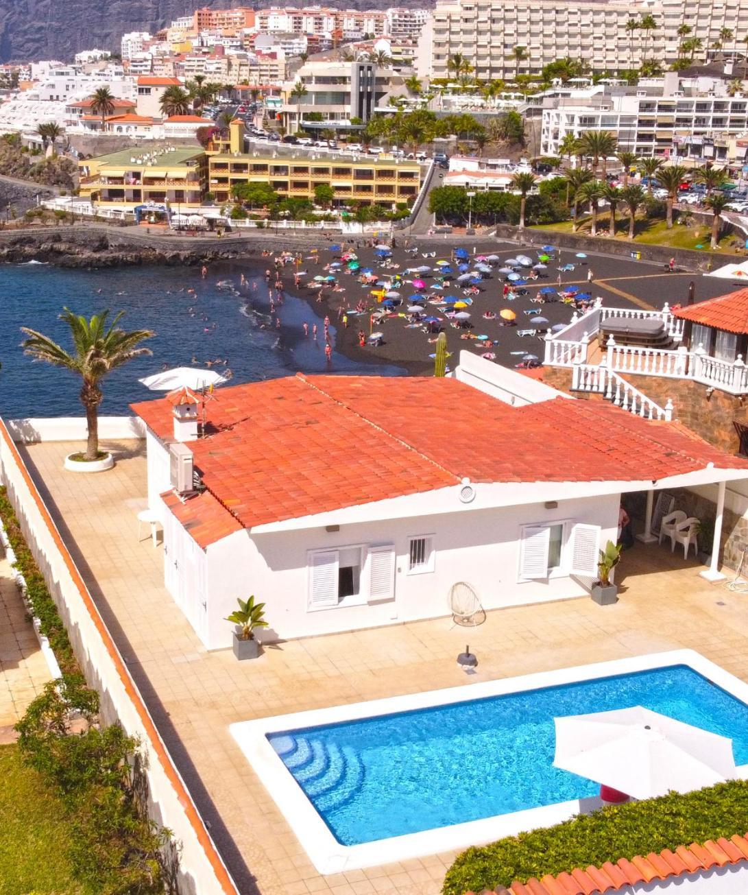Beachfront Villa And Pool Puerto de Santiago  Exteriör bild